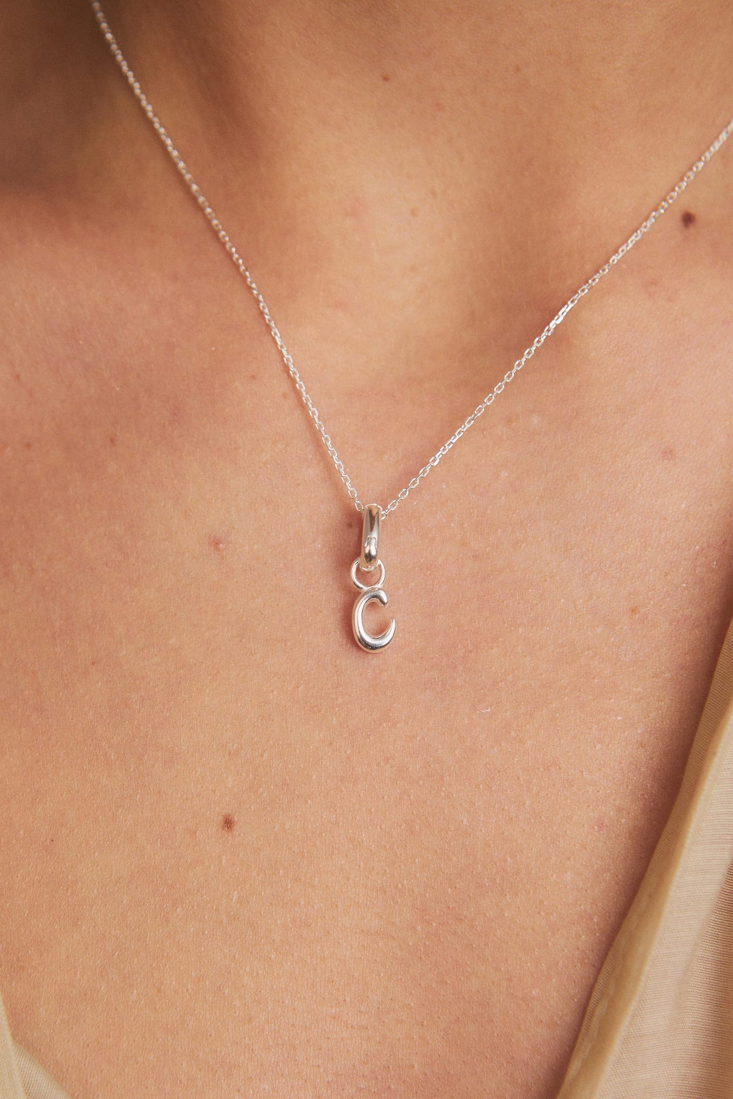 Zawieszka Literka Silver